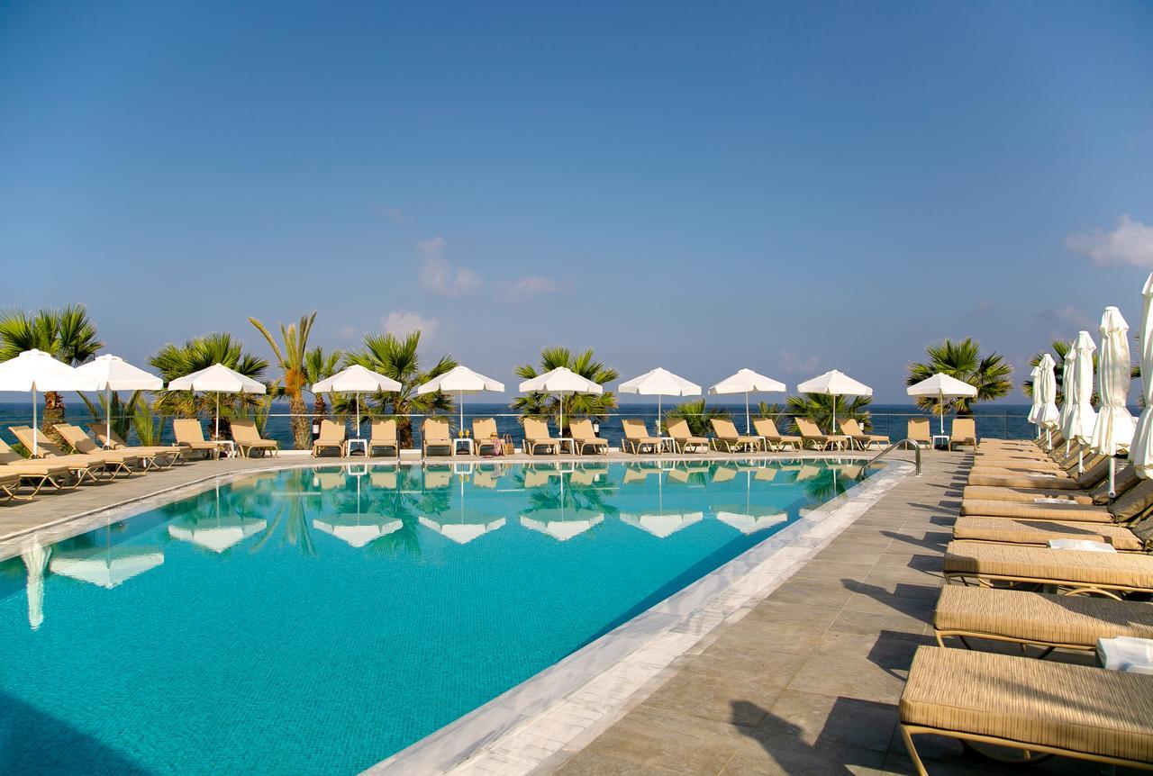 Louis Paphos Breeze Hotel Klorakas Bagian luar foto