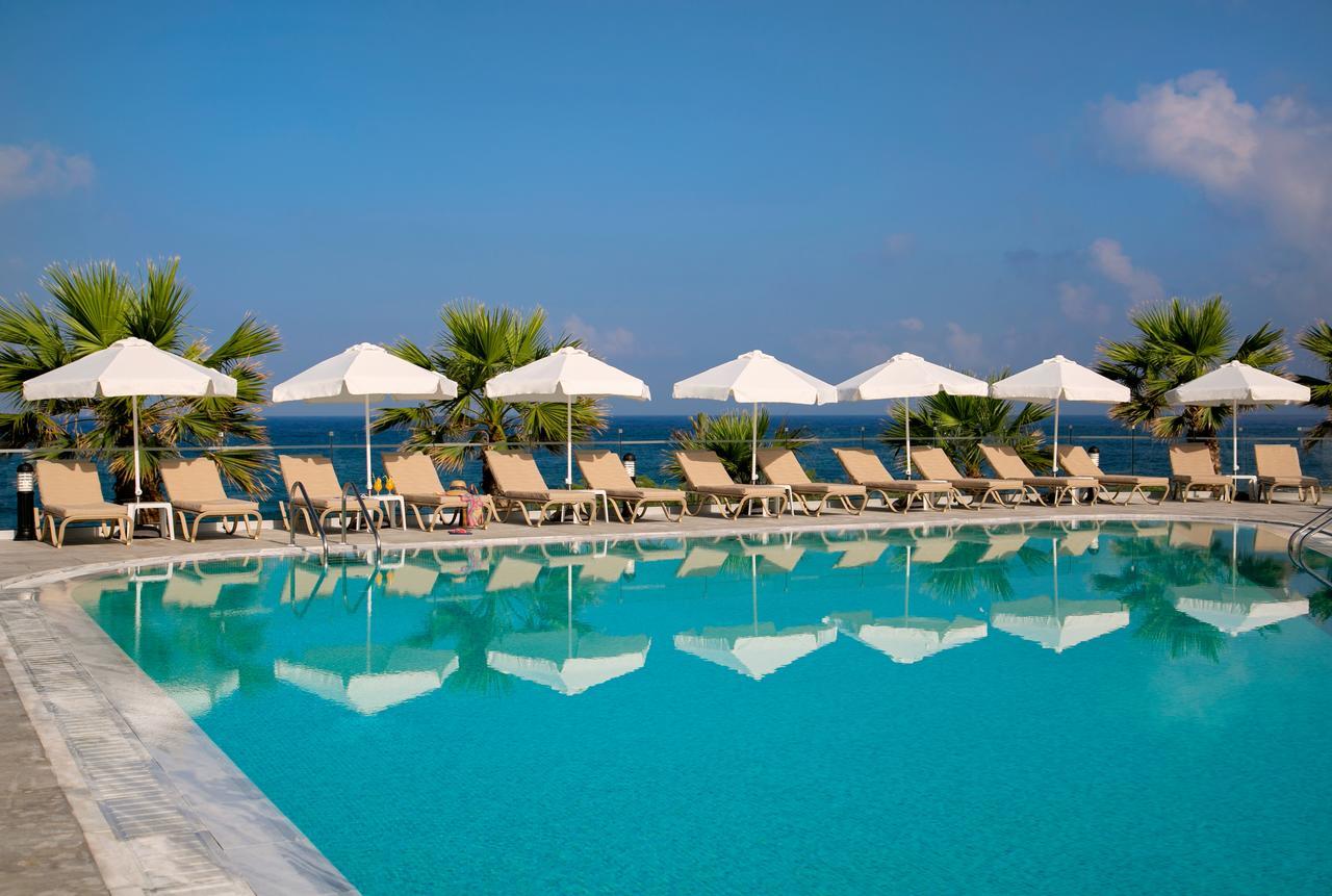 Louis Paphos Breeze Hotel Klorakas Bagian luar foto